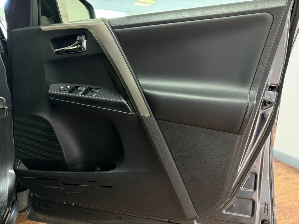 Used Toyota RAV4 2013 for sale - 77841317: Photo 36