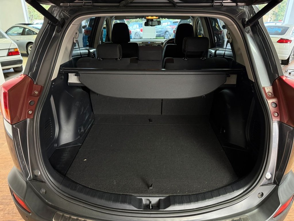 Used Toyota RAV4 2013 for sale - 77841317: Photo 42