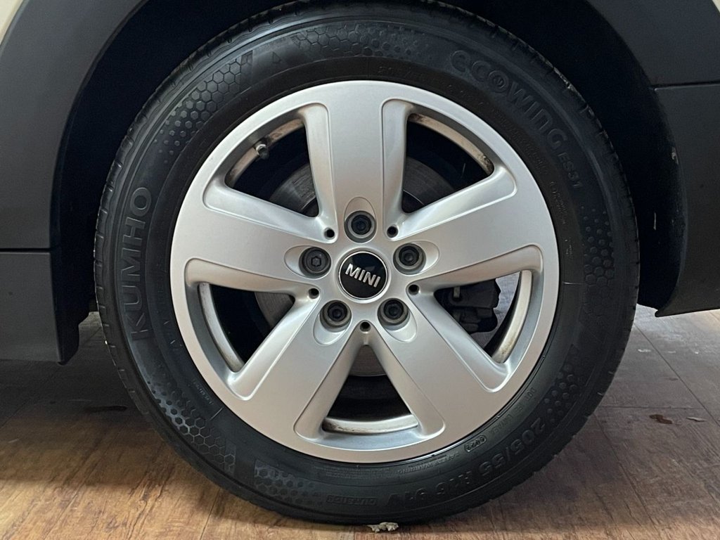 Used MINI Clubman 2018 for sale - 76985838: Photo 37