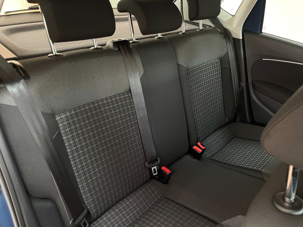 Used Volkswagen Polo 2015 for sale - 76454289: Photo 16