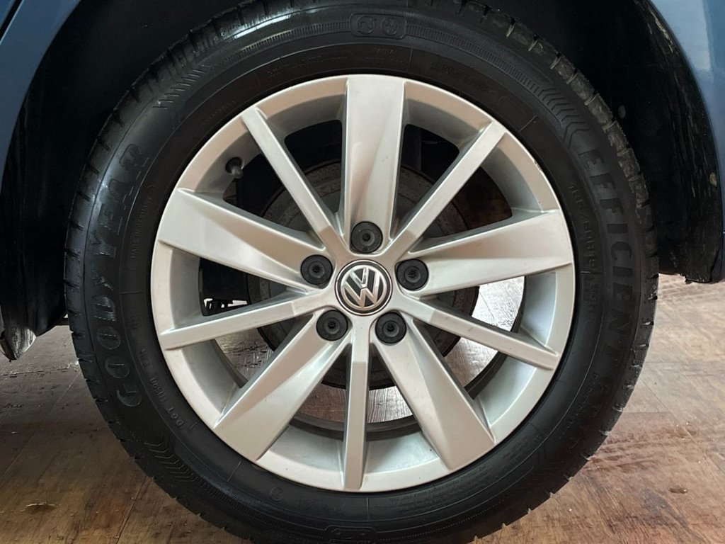 Used Volkswagen Polo 2015 for sale - 76454289: Photo 32