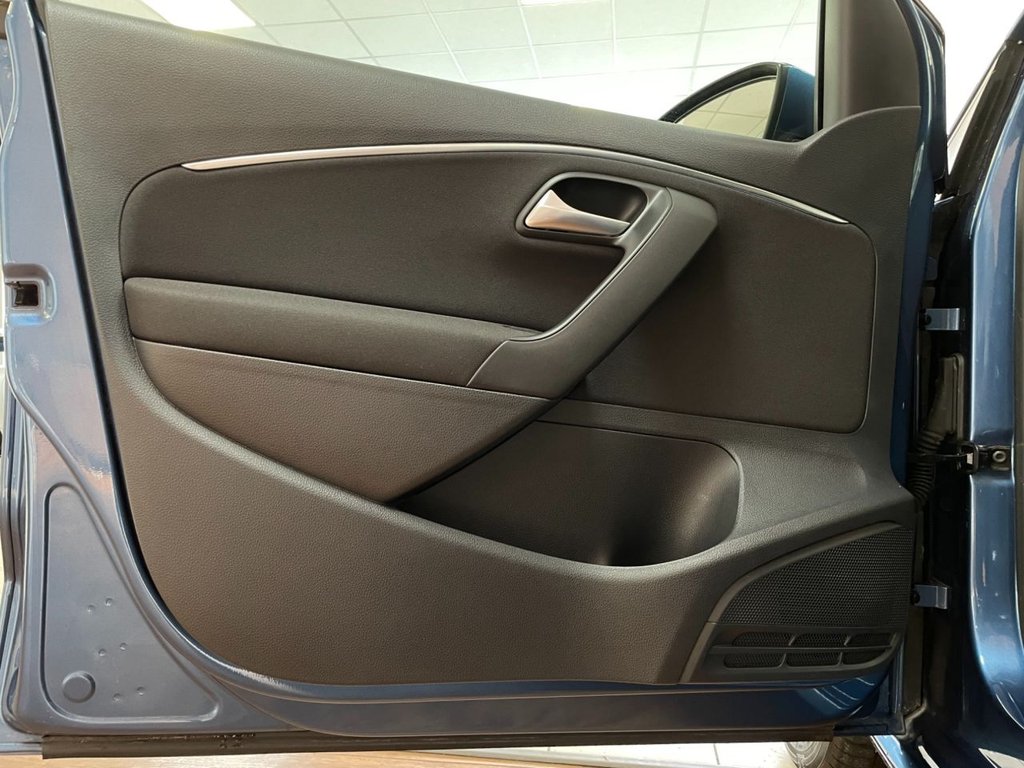 Used Volkswagen Polo 2015 for sale - 76454289: Photo 38