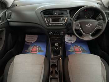 Used Hyundai i20 2016 for sale - 75062363: Photo