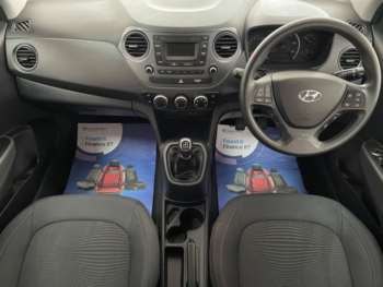 Used Hyundai i10 2018 for sale - 75340905: Photo