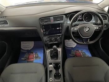 Used Volkswagen Golf 2017 for sale - 75735506: Photo