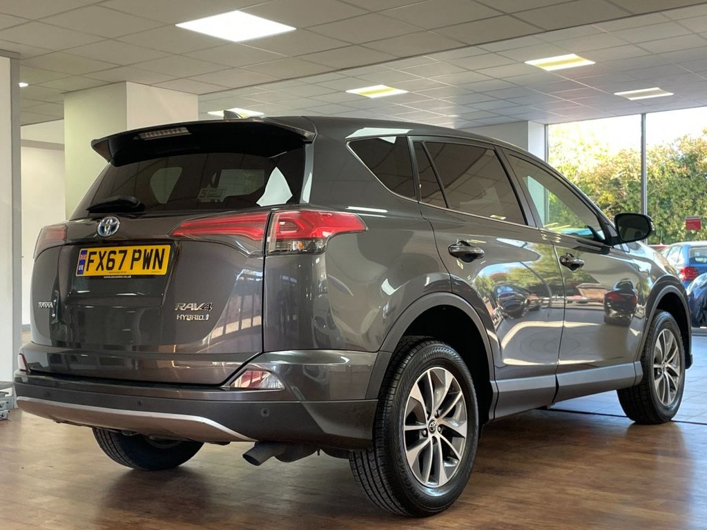 Used Toyota RAV4 2017 for sale - 76367697: Photo 12