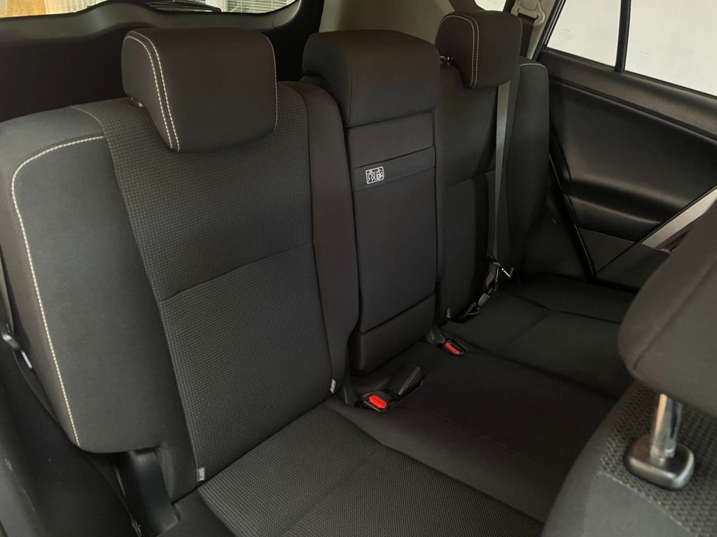 Used Toyota RAV4 2017 for sale - 76367697: Photo 18