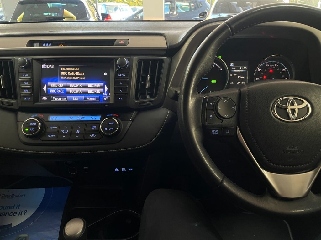 Used Toyota RAV4 2017 for sale - 76367697: Photo 21