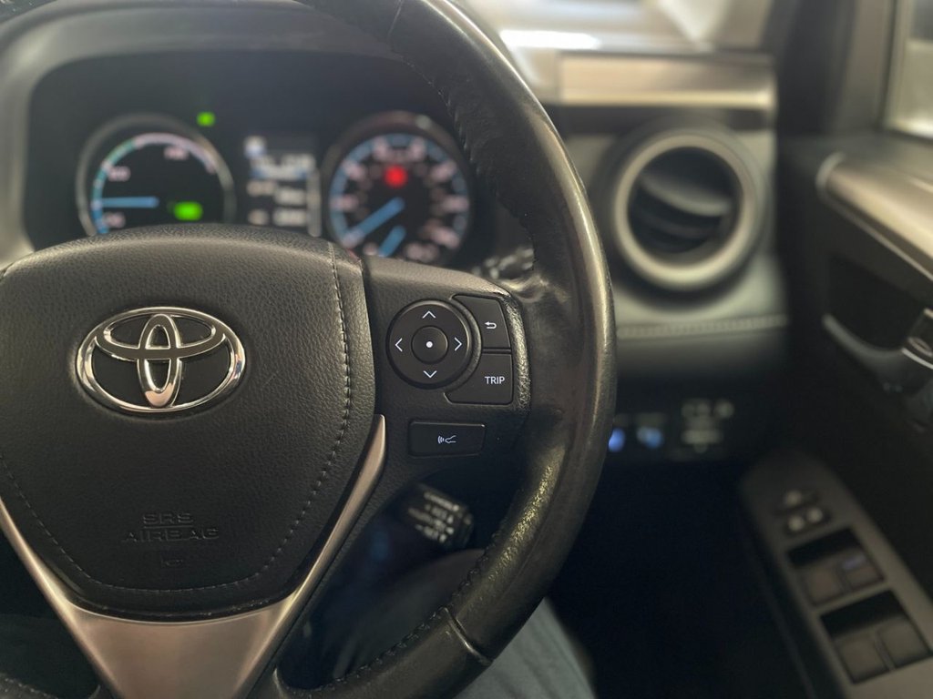 Used Toyota RAV4 2017 for sale - 76367697: Photo 29