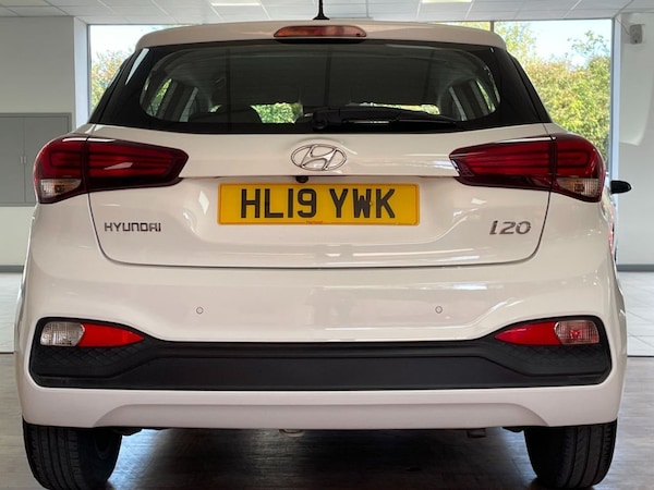 Used Hyundai i20 2019 for sale - 76118787: Photo 10