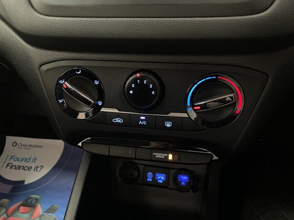 Used Hyundai i20 2019 for sale - 76118787: Photo 26