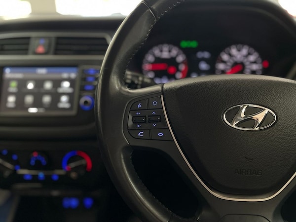 Used Hyundai i20 2019 for sale - 76118787: Photo 29