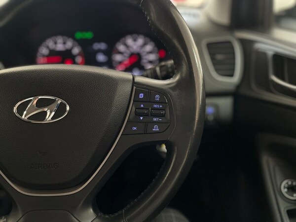 Used Hyundai i20 2019 for sale - 76118787: Photo 30