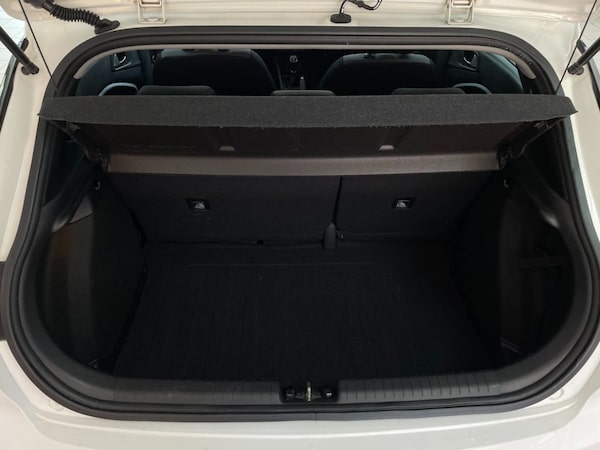 Used Hyundai i20 2019 for sale - 76118787: Photo 44