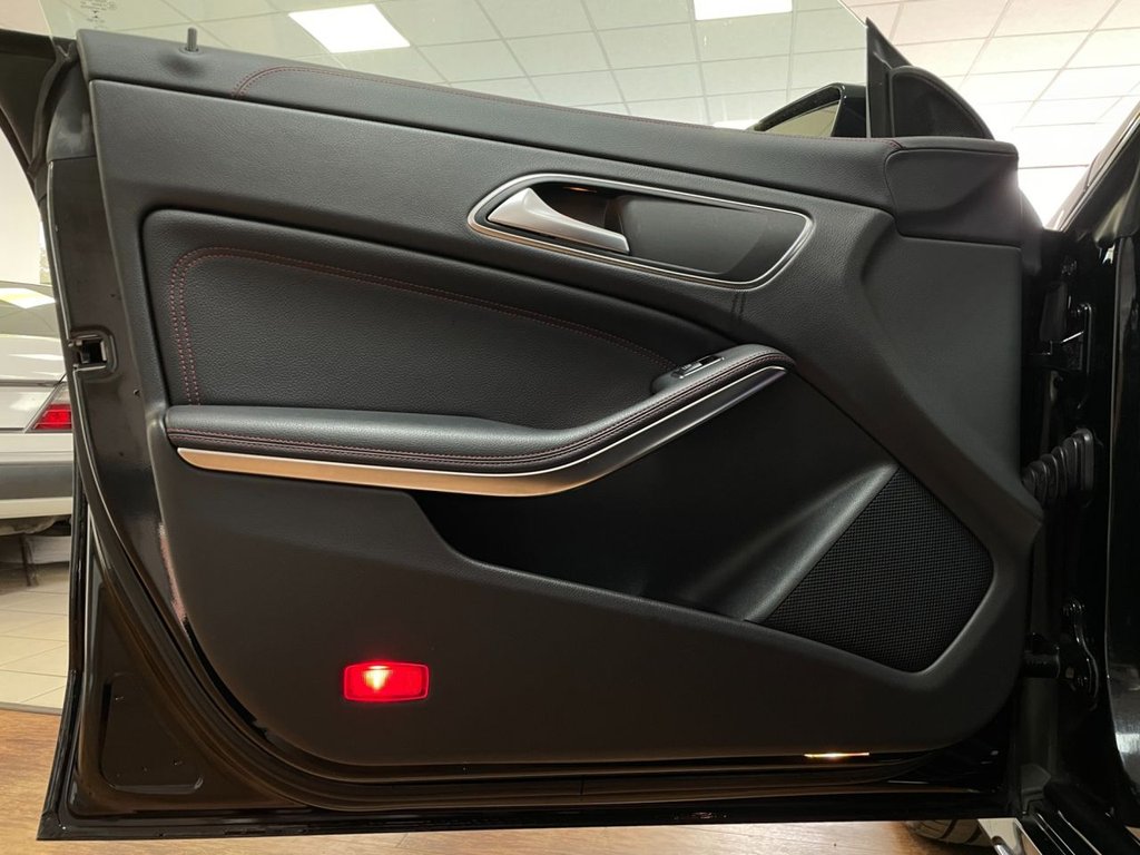 Used Mercedes-Benz CLA 2015 for sale - 76345977: Photo 40