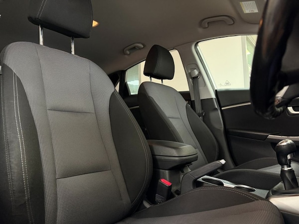 Used Hyundai i30 2014 for sale - 76241360: Photo 17