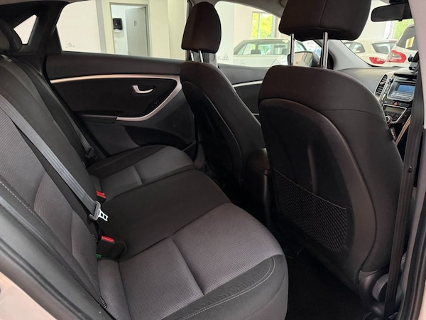 Used Hyundai i30 2014 for sale - 76241360: Photo 18