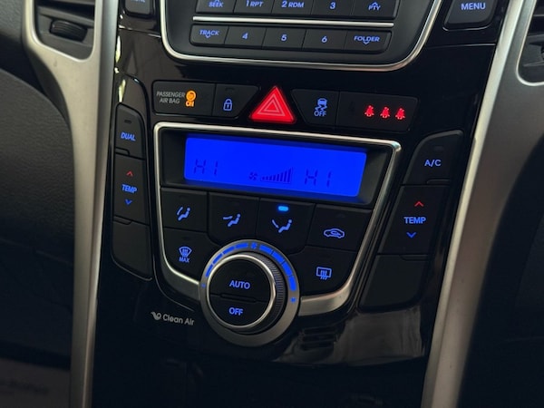 Used Hyundai i30 2014 for sale - 76241360: Photo 23