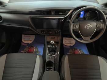 Used Toyota Auris 2017 for sale - 75104330: Photo