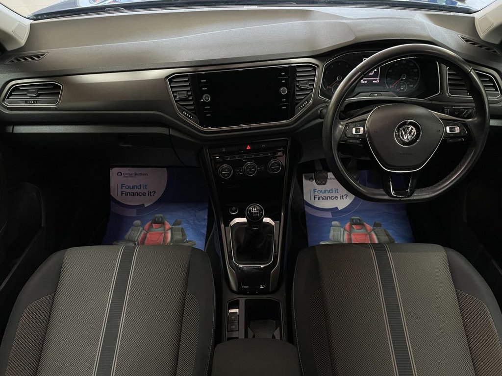 Used Volkswagen T-Roc 2019 for sale - 76655481: Photo 2