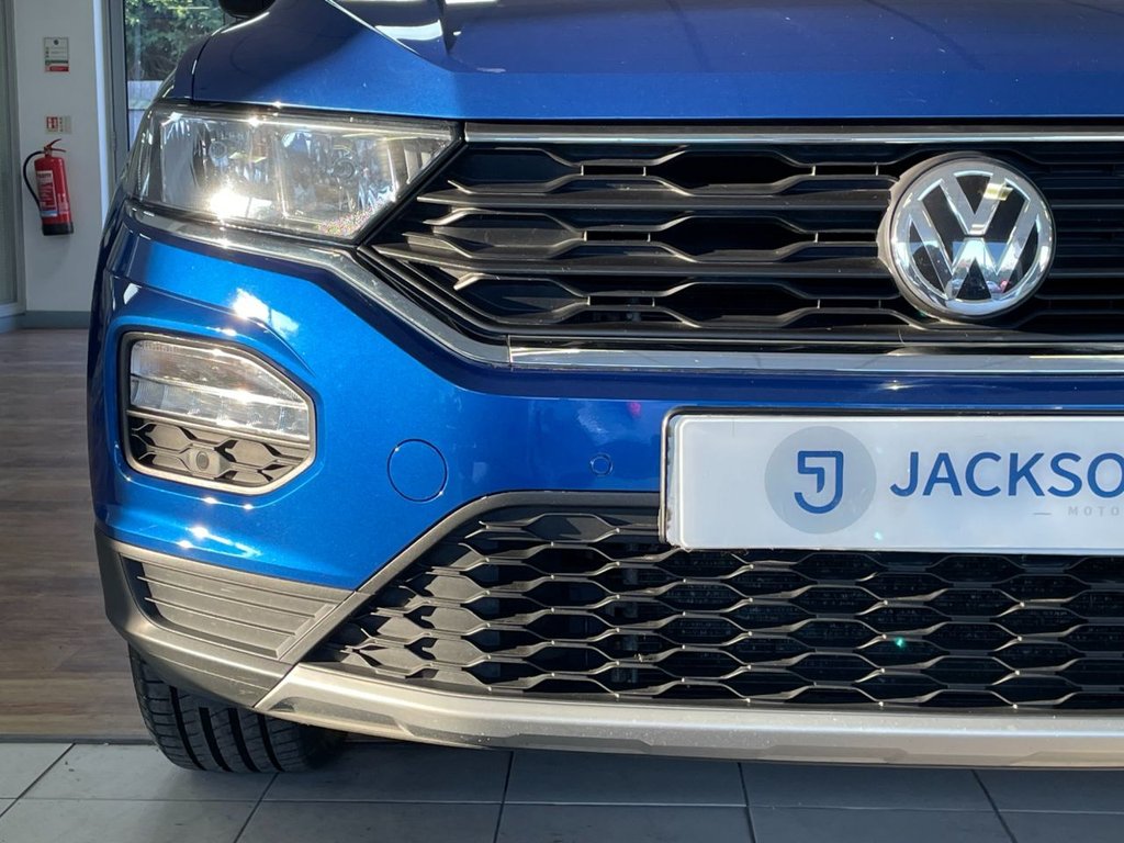 Used Volkswagen T-Roc 2019 for sale - 76655481: Photo 6