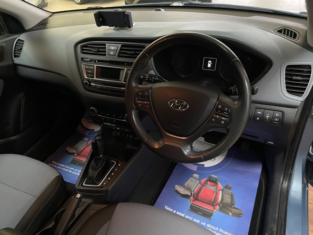 Used Hyundai i20 2015 for sale - 76973236: Photo 15