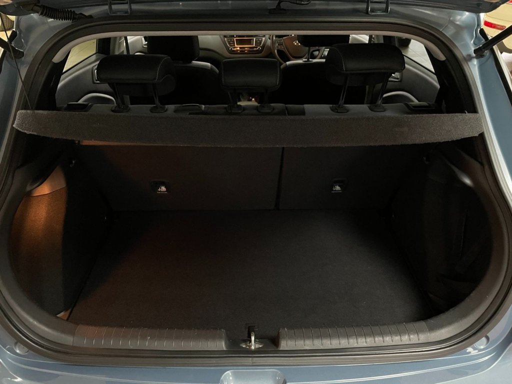 Used Hyundai i20 2015 for sale - 76973236: Photo 42