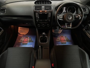 Used Volkswagen Scirocco 2016 for sale - 76973117: Photo