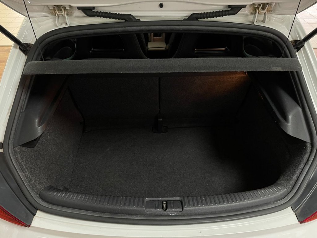 Used Volkswagen Scirocco 2016 for sale - 76973117: Photo 44