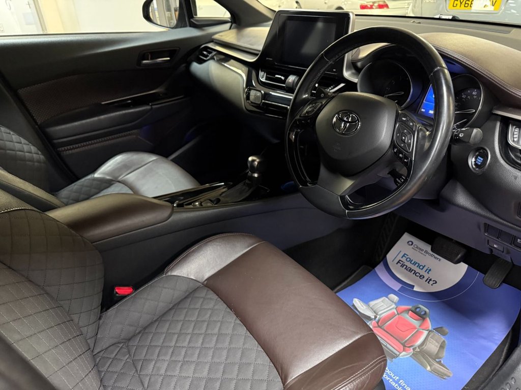 Used Toyota C-HR 2017 for sale - 77692780: Photo 12