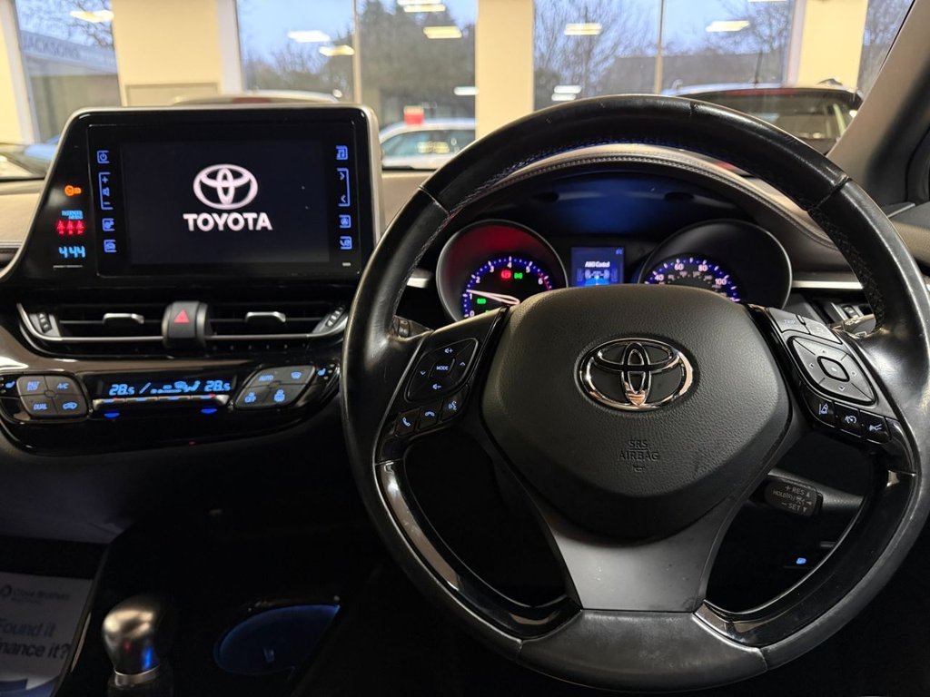 Used Toyota C-HR 2017 for sale - 77692780: Photo 16