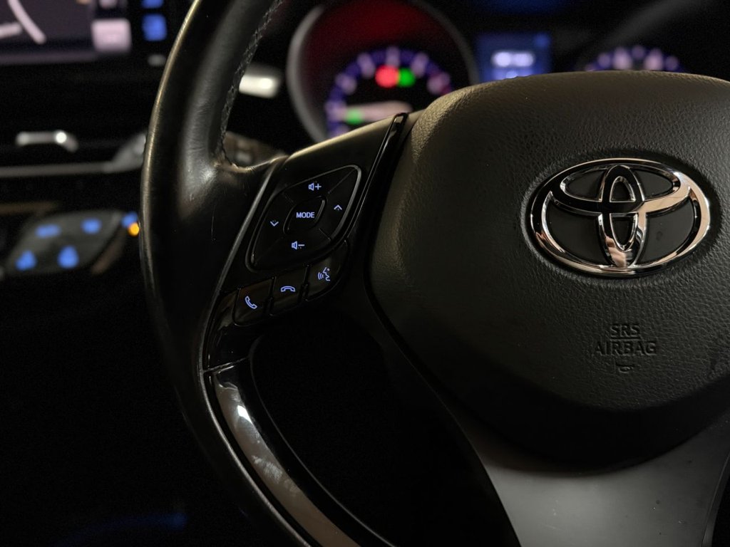Used Toyota C-HR 2017 for sale - 77692780: Photo 24