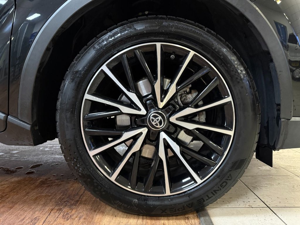 Used Toyota C-HR 2017 for sale - 77692780: Photo 29