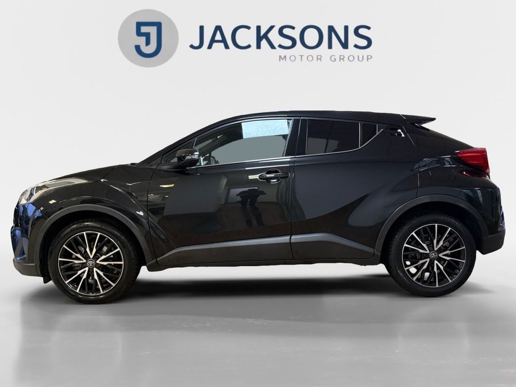 Used Toyota C-HR 2017 for sale - 77692780: Photo 6