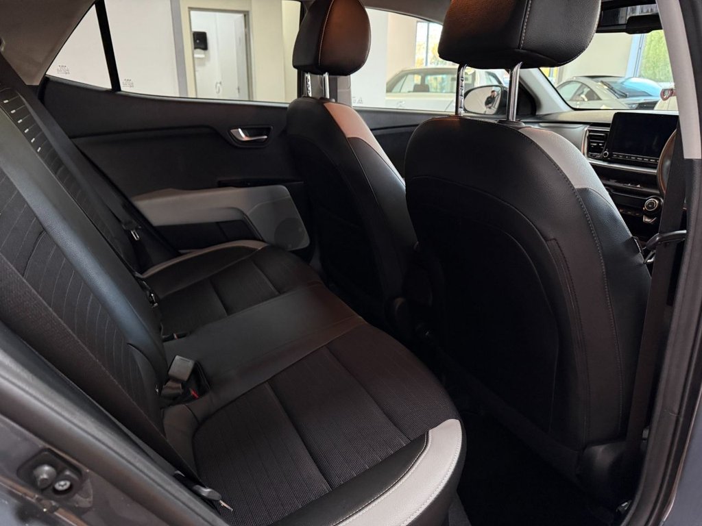 Used Kia Stonic 2022 for sale - 76927544: Photo 18