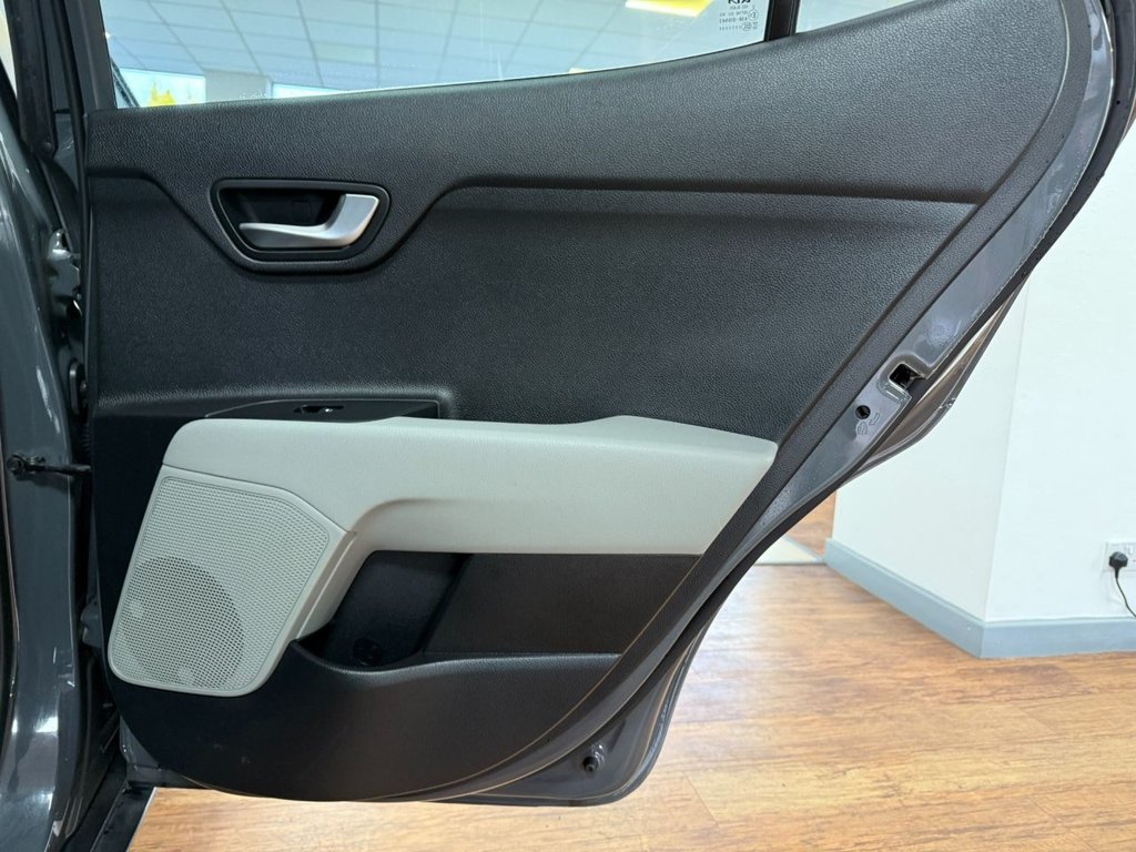 Used Kia Stonic 2022 for sale - 76927544: Photo 38