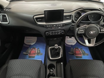 Used Kia Ceed 2019 for sale - 75352796: Photo