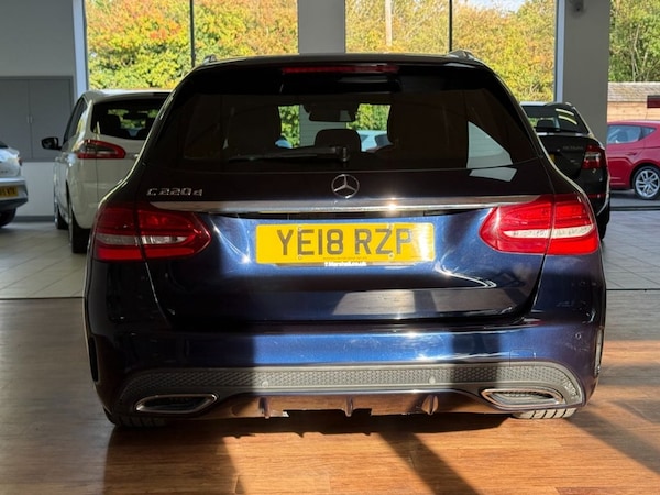Used Mercedes-Benz C-Class 2018 for sale - 76241359: Photo 11
