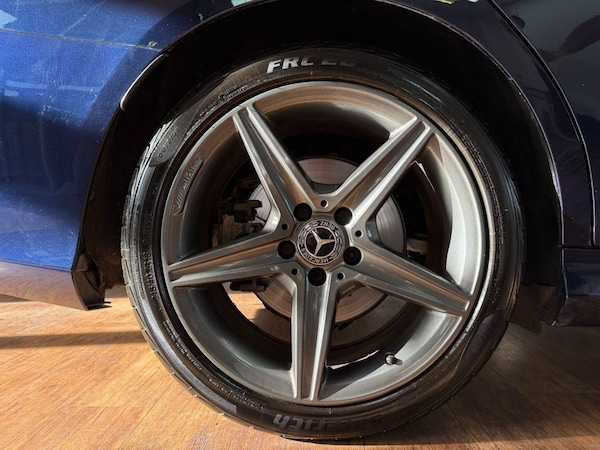 Used Mercedes-Benz C-Class 2018 for sale - 76241359: Photo 32