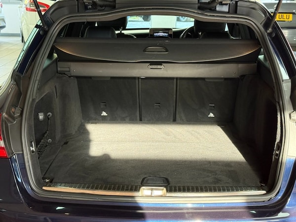 Used Mercedes-Benz C-Class 2018 for sale - 76241359: Photo 41