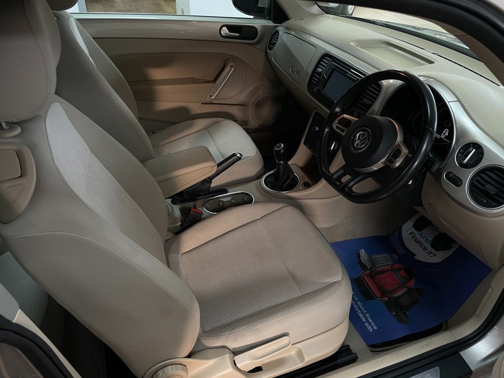 Used Volkswagen Beetle 2016 for sale - 77026846: Photo 16