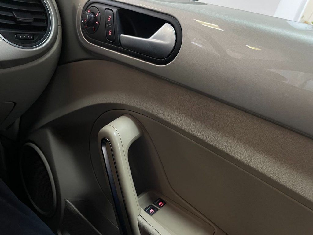 Used Volkswagen Beetle 2016 for sale - 77026846: Photo 28