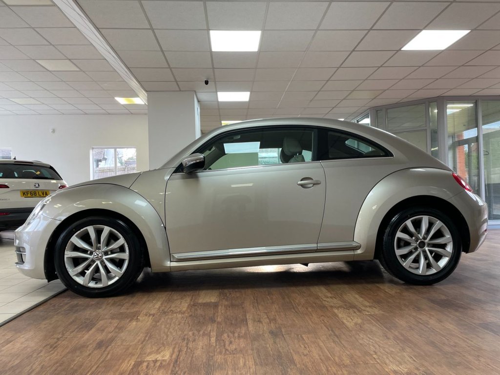 Used Volkswagen Beetle 2016 for sale - 77026846: Photo 8