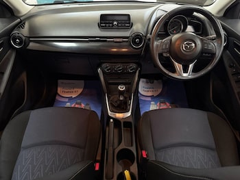 Used Mazda Mazda2 2017 for sale - 76048033: Photo 2