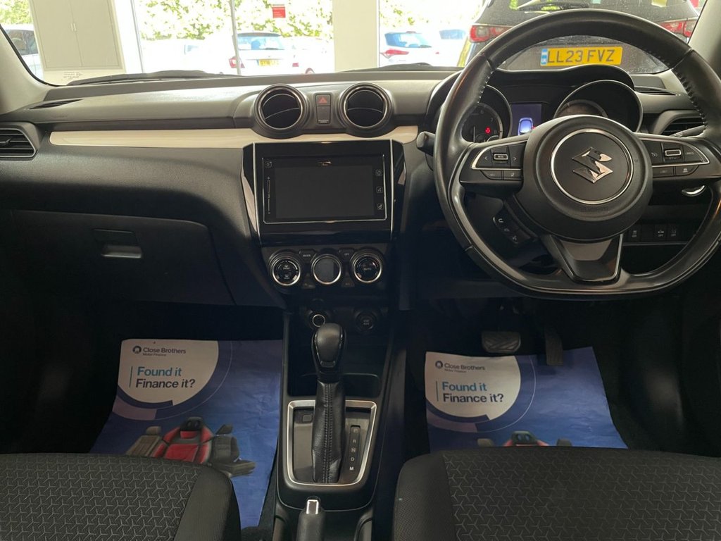 Used Suzuki Swift 2018 for sale - 76068743: Photo 2