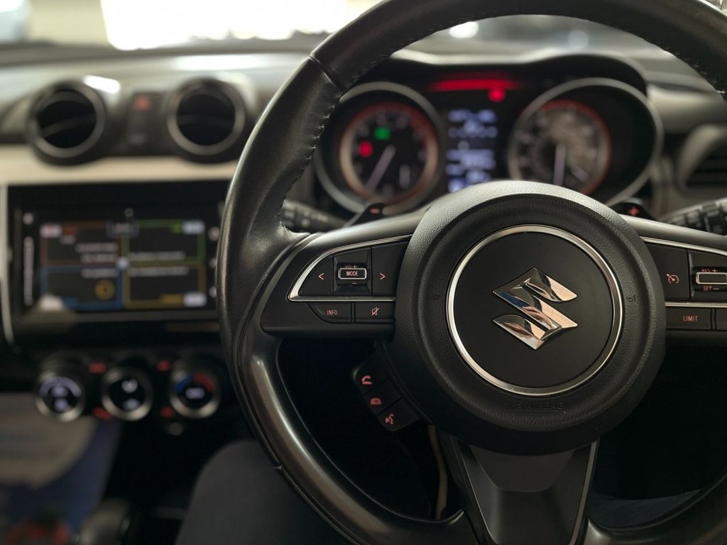 Used Suzuki Swift 2018 for sale - 76068743: Photo 30