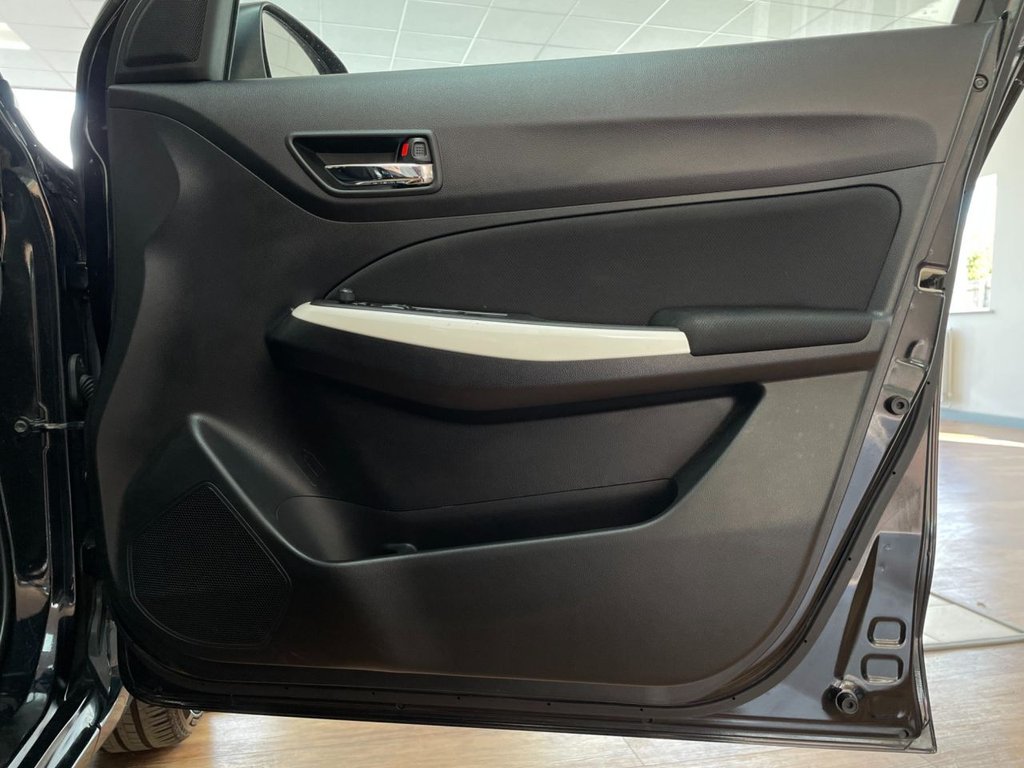 Used Suzuki Swift 2018 for sale - 76068743: Photo 40