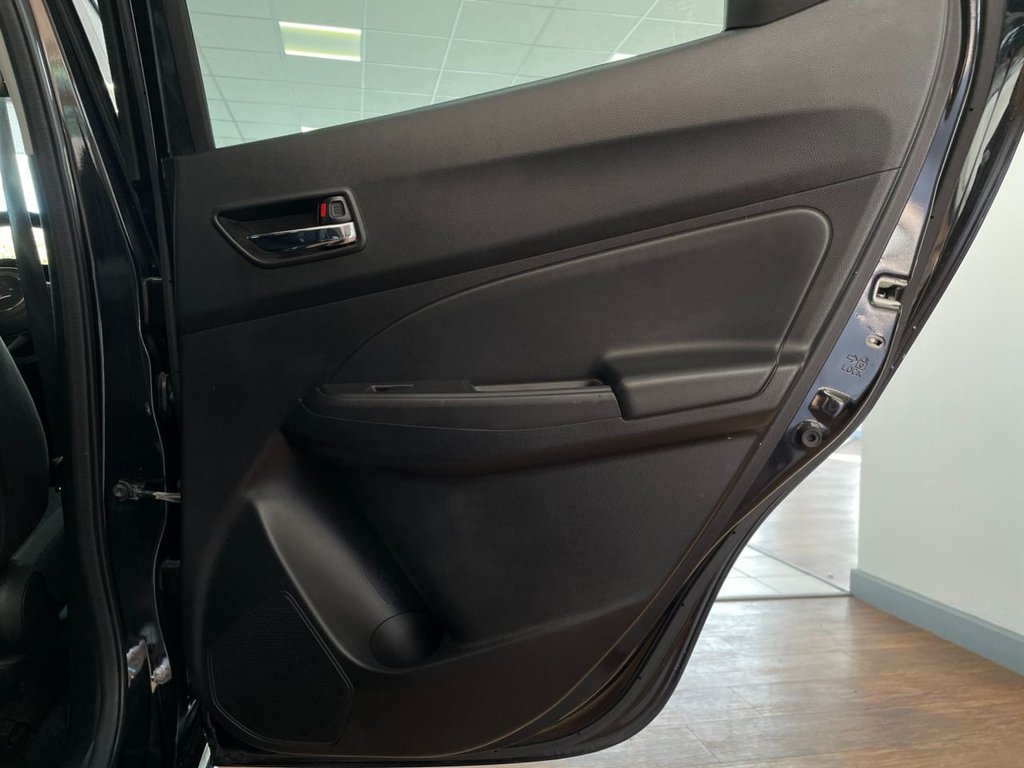Used Suzuki Swift 2018 for sale - 76068743: Photo 41