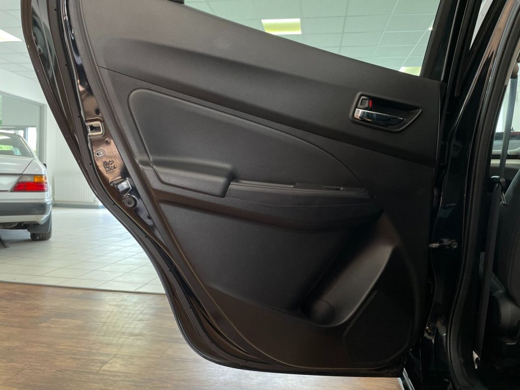 Used Suzuki Swift 2018 for sale - 76068743: Photo 42