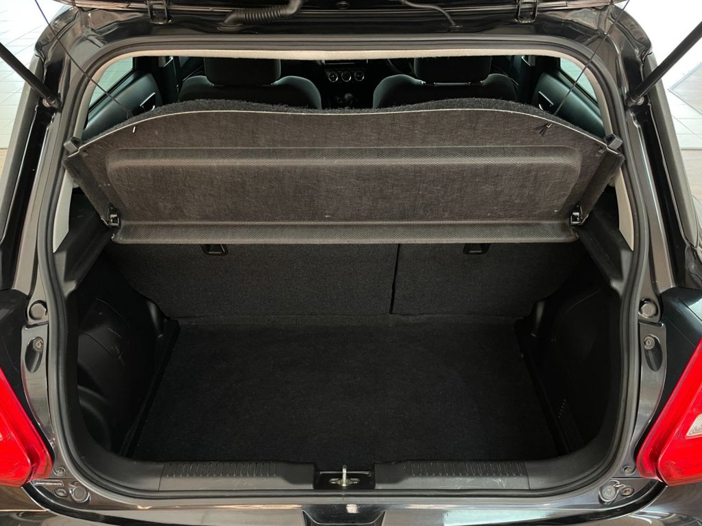 Used Suzuki Swift 2018 for sale - 76068743: Photo 45